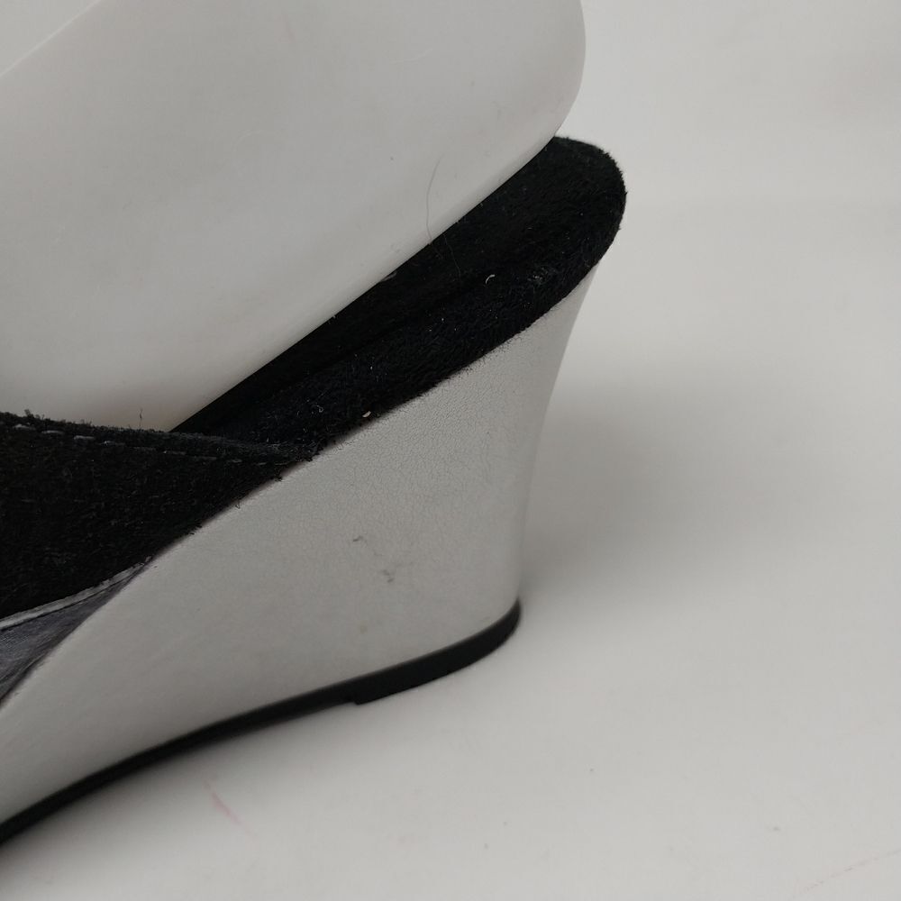 HELLE COMFORT CLOGS. SIZE 9.5". - Picture 4 of 16